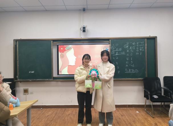 说明: 图示, 示意图
中度可信度描述已自动生成:ver1