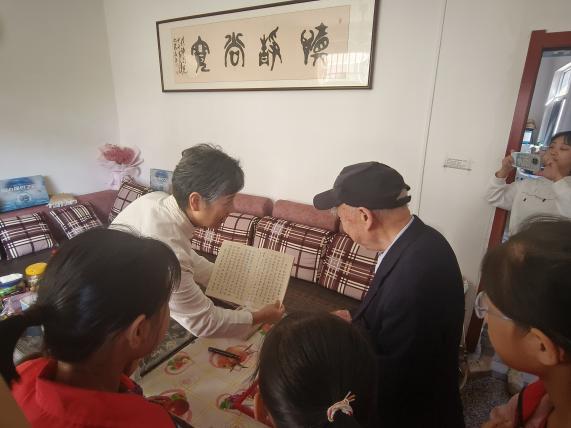 说明: 图示, 示意图
中度可信度描述已自动生成:ver1
